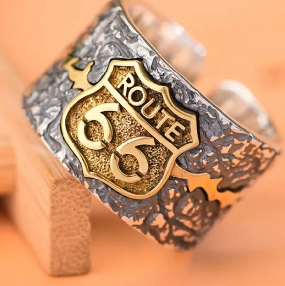 Super Cool Mens/women's ring - Picture 8 of 8